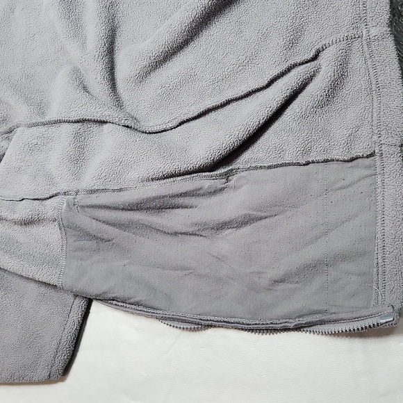 Zip-up Bench Sweater - Picture 10 of 16